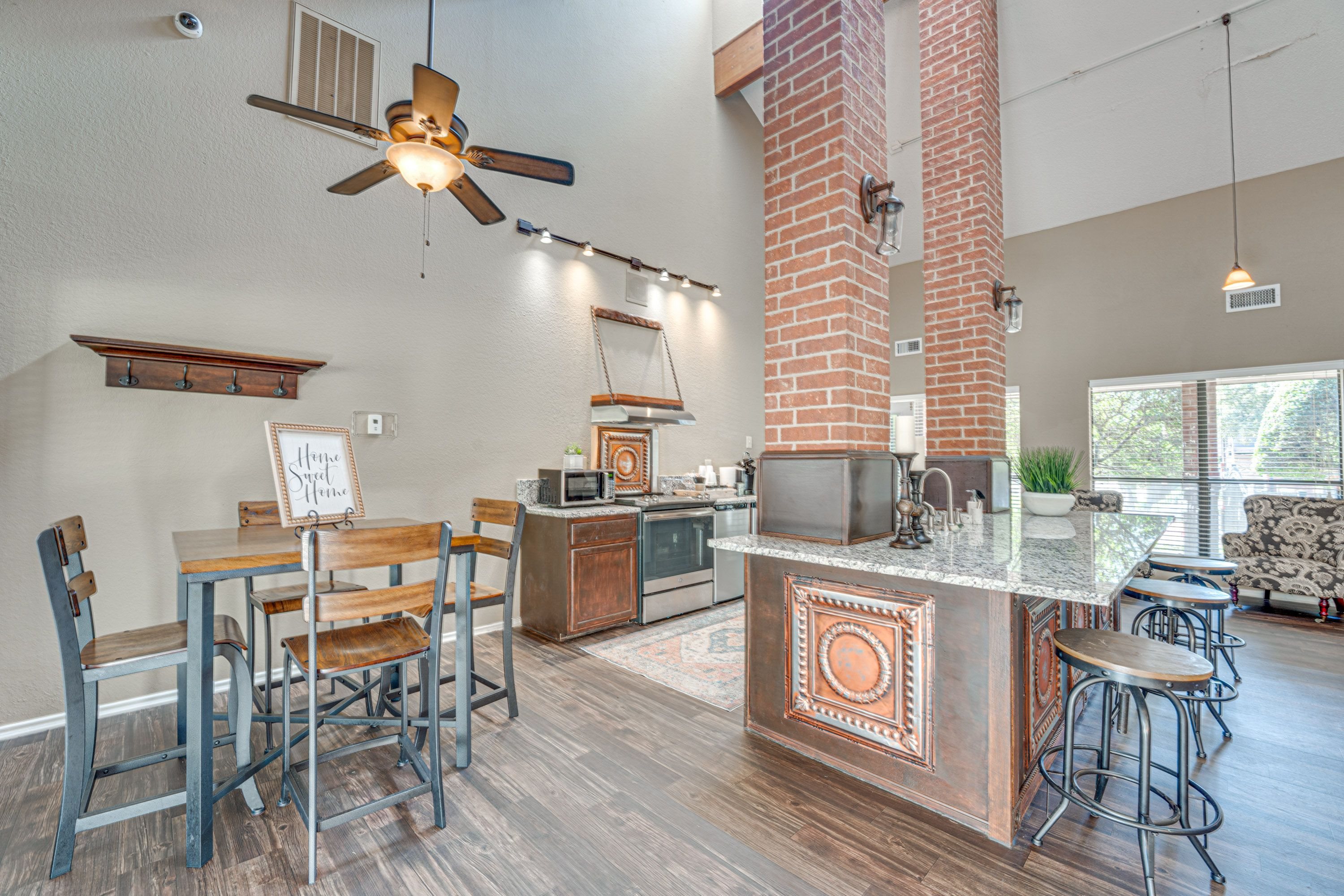Kitchen Space at Bardin Oaks Apartments, Arlington
